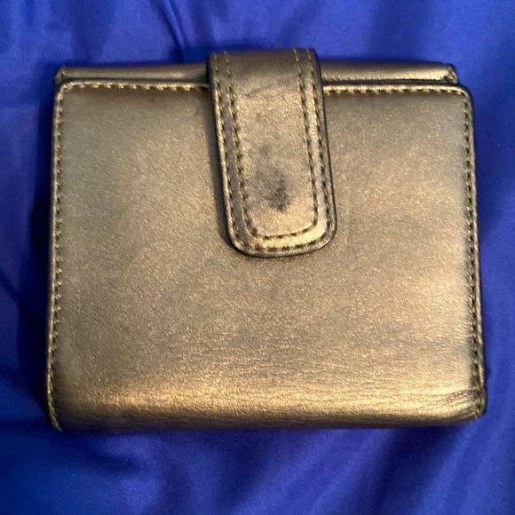 Coach Tri-fold Wallet Metallic look Leather - Picture 2 of 6